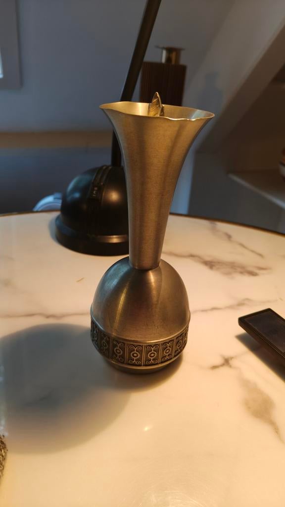 Vintage tinnen vaasje met deukje, gemaakt in Noorwegen, Antiek en Kunst, Antiek | Tin, Ophalen of Verzenden