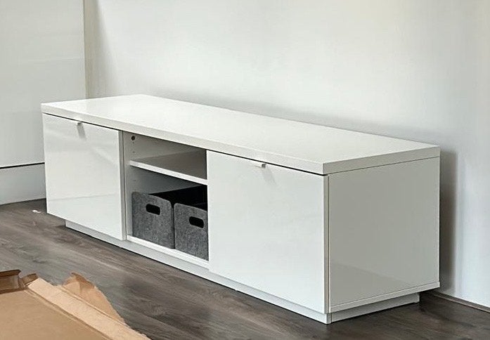 Zo goed als nieuw IKEA TV meubel - 160x42x45 cm, Ophalen, 150 tot 200 cm, Zo goed als nieuw, Minder dan 100 cm