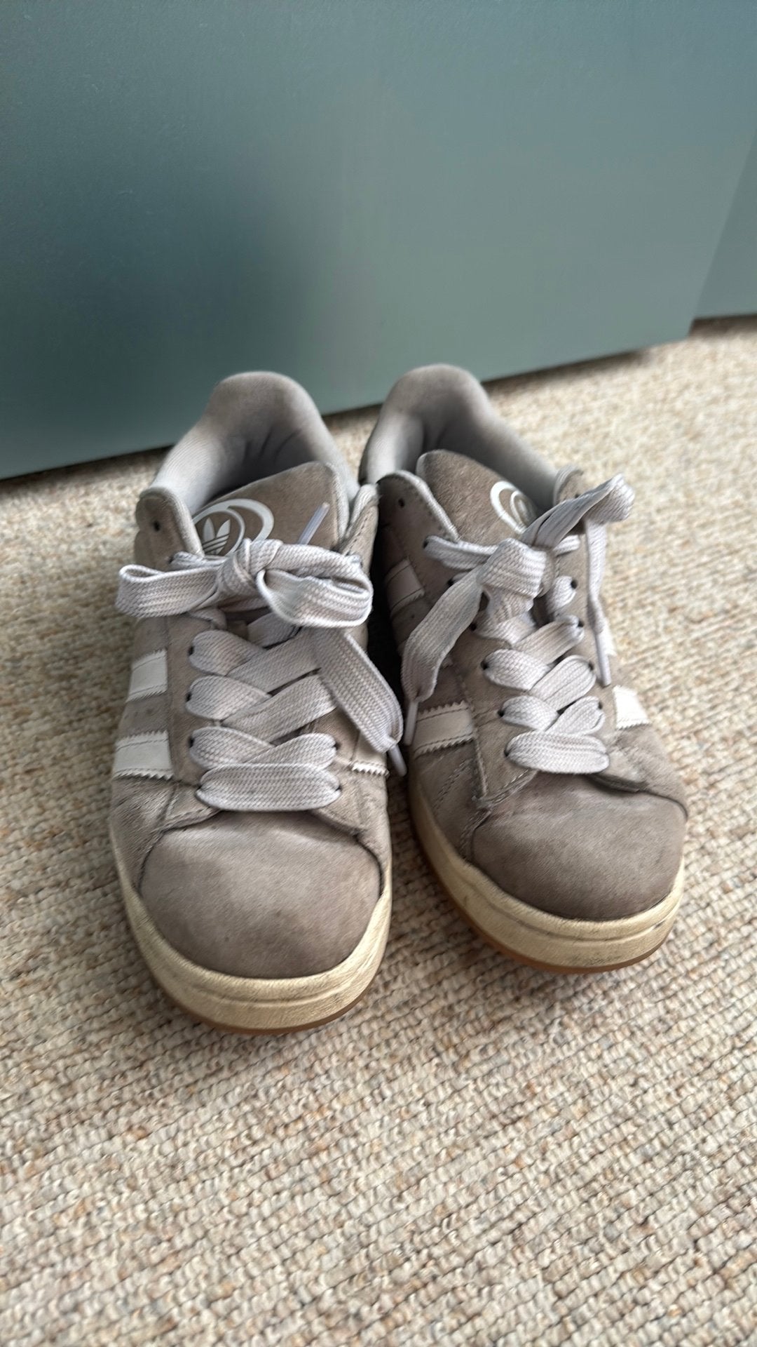 Gratis adidas campus, Kleding | Dames, Schoenen, Ophalen, Sneakers of Gympen, Grijs, Gedragen