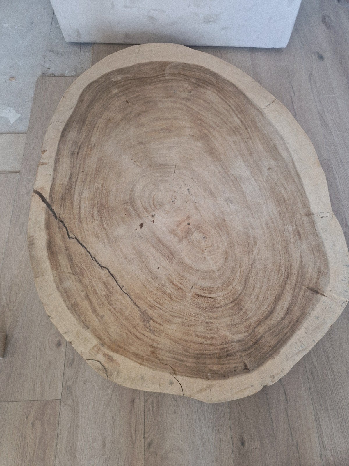Unieke Suar Houten Salontafel op Wielen, Ophalen, 100 tot 150 cm, Rond, 50 tot 100 cm