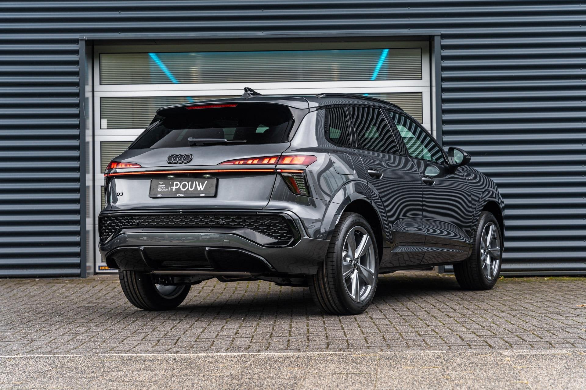 Audi Q3 1.5 e-hybrid 272pk S Edition | Trekhaak Pakket | Pan, Auto's, 1800 kg, 1498 cc, 4 cilinders, 150 min