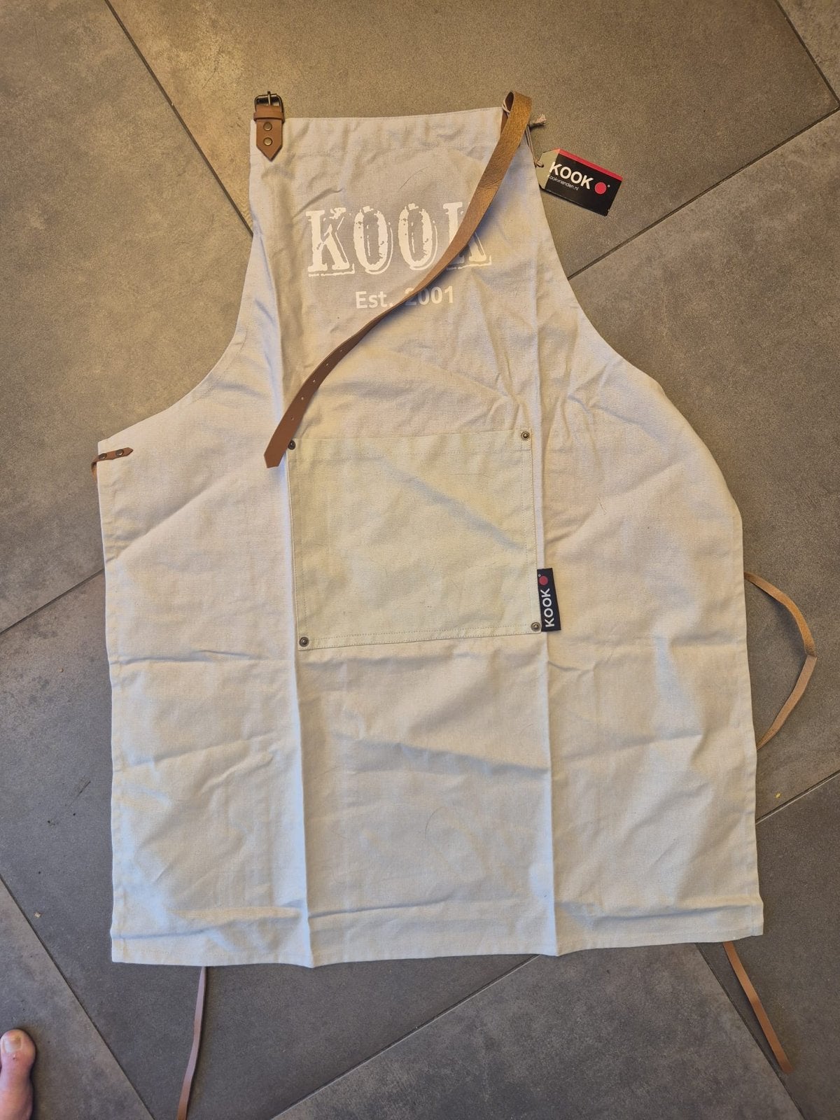 Nieuw Kook schort met leren banden, Huis en Inrichting, Keuken | Keukenbenodigdheden, Beige, Overige typen, Nieuw, Ophalen of Verzenden