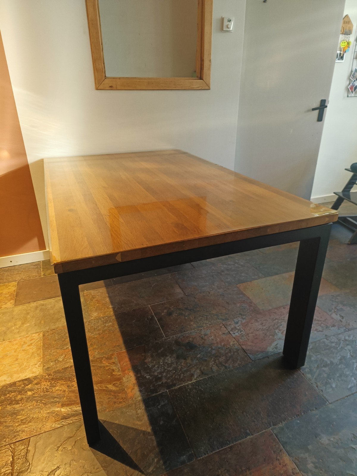 Houten eettafel/keukentafel met stalen poten, Ophalen, 50 tot 100 cm, Zo goed als nieuw, 150 tot 200 cm