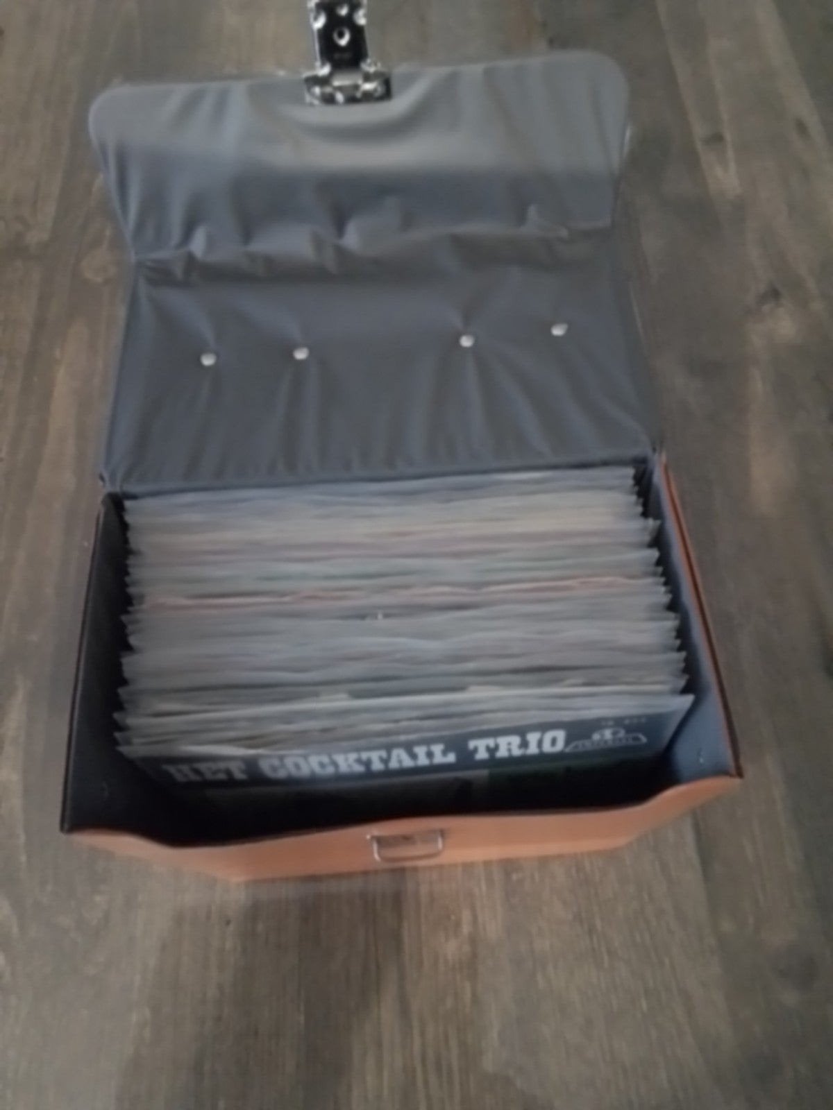 Koffertje Nederlandstalige, singles, Ophalen of Verzenden, Zo goed als nieuw, Nederlandstalig