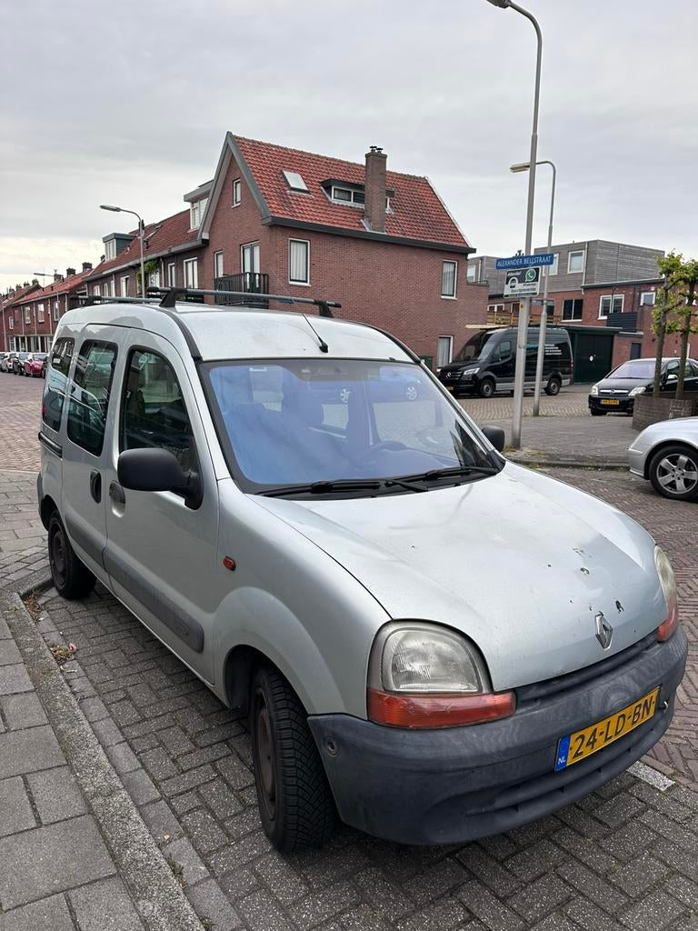 Renault Kangoo 1.6 16V 70KW 2002 Grijs, Auto's, Renault, 40 €/maand, Origineel Nederlands, Handgeschakeld, Kangoo