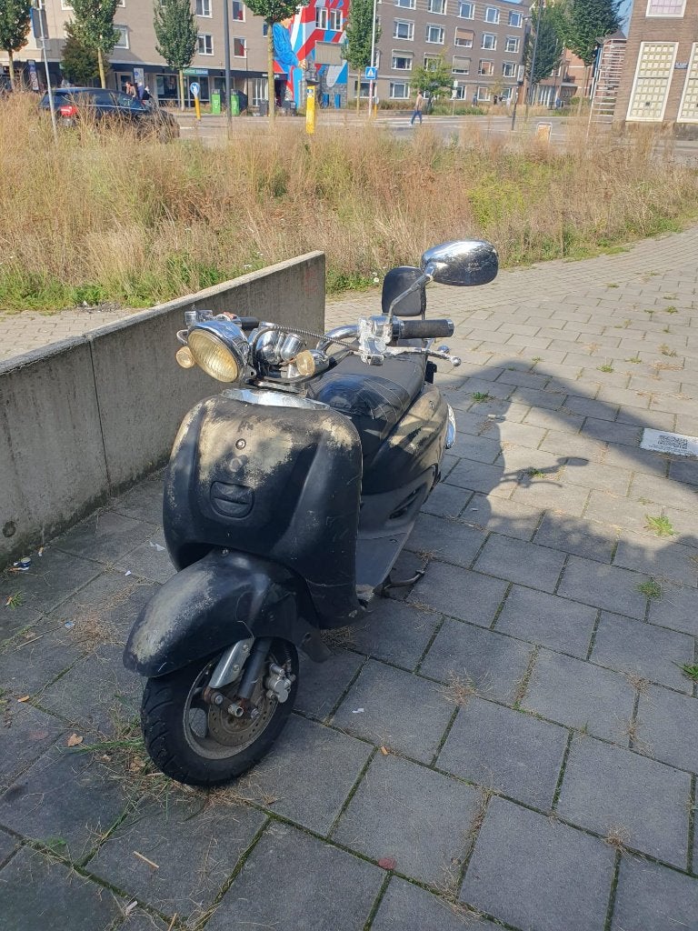 Zhongneng scooter, Ophalen, Gebruikt, Benzine, 50 cc