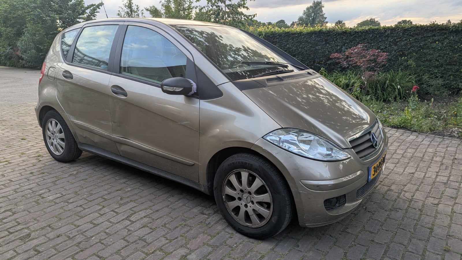 Mercedes-Benz A-Klasse 1.7 A170 5DRS 2004 Beige, Beige, 4 cilinders, 400 kg, Origineel Nederlands