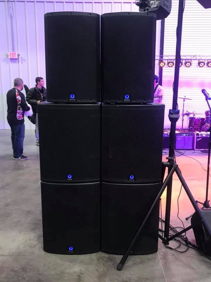 Gezocht: Turbosound Siena-serie, Muziek en Instrumenten, Ophalen, Zo goed als nieuw, Minder dan 500 watt