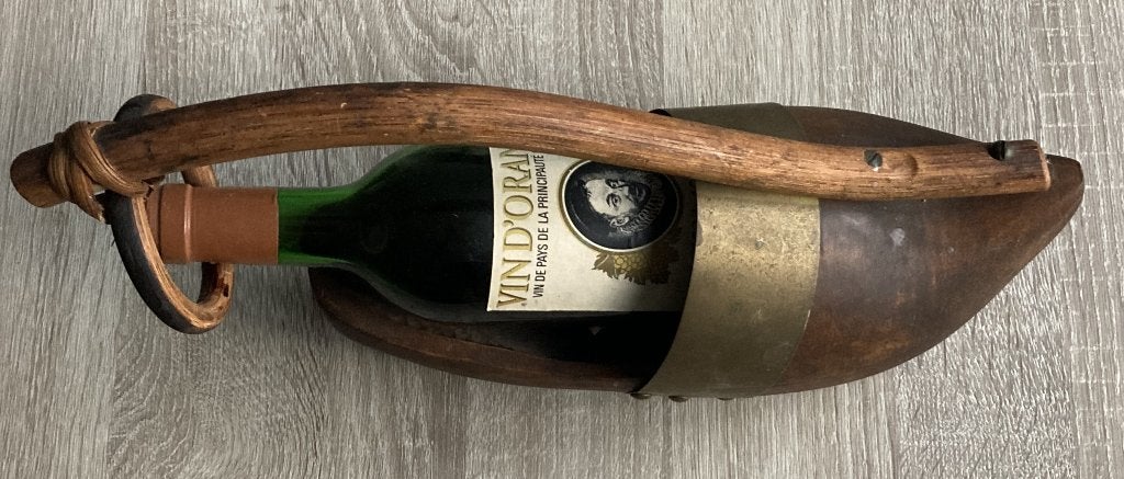 Klomp wijnschenker met een unieke fles Vin D’Orange (1984), Frankrijk, Ophalen of Verzenden, Zo goed als nieuw, Rode wijn