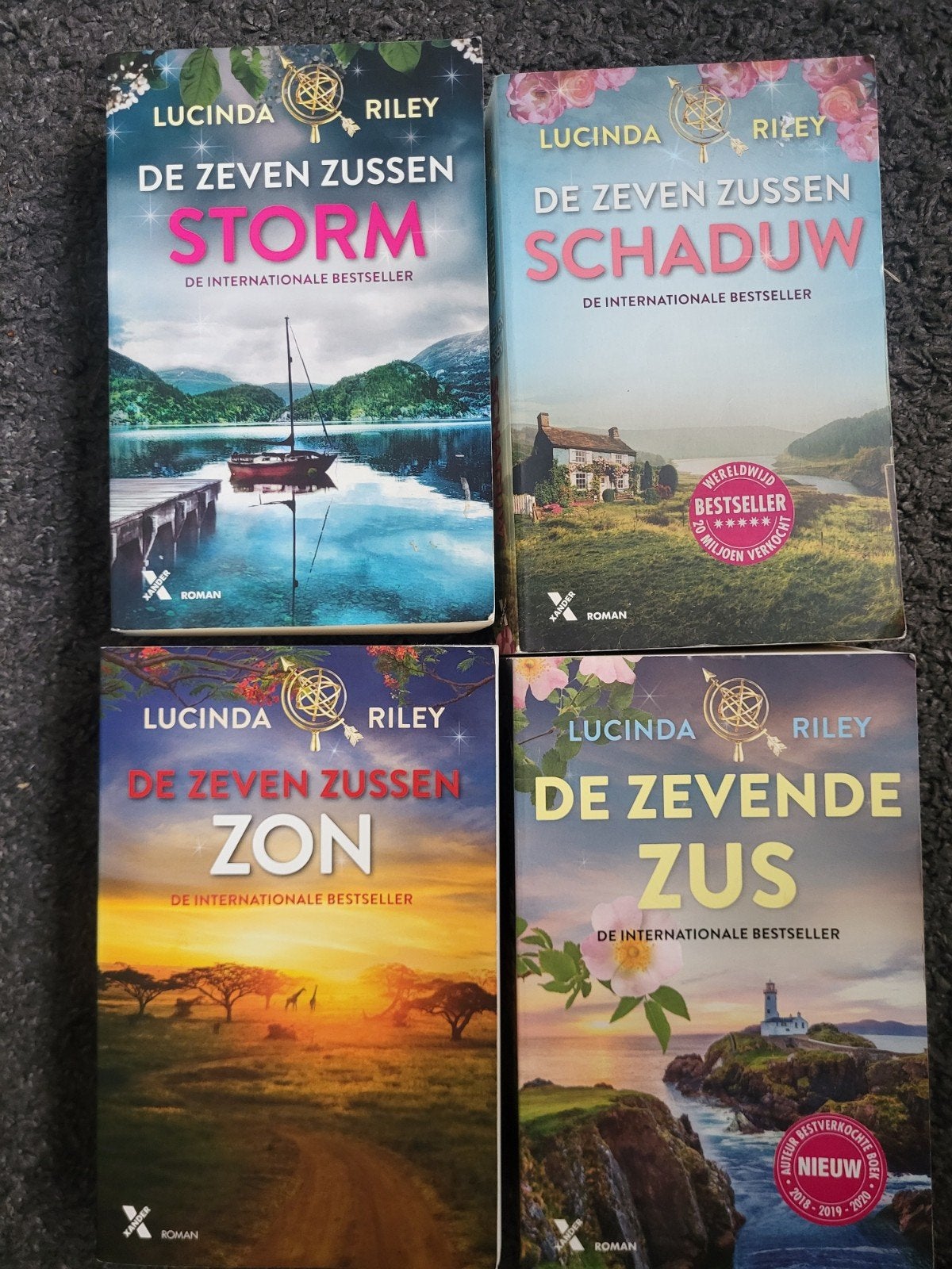 De Zeven Zussen serie - Lucinda Riley (4 boeken), Boeken, Ophalen of Verzenden, Zo goed als nieuw, Lucinda Riley