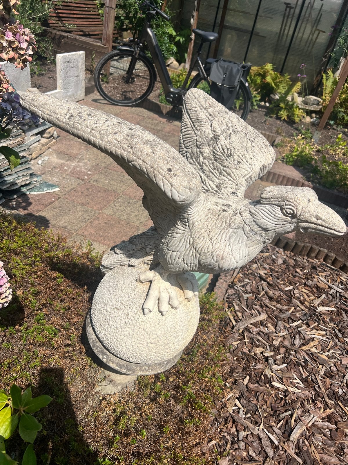 Groot stenen vogelbeeld voor tuin, Ophalen, Gebruikt, Steen, Dierenbeeld