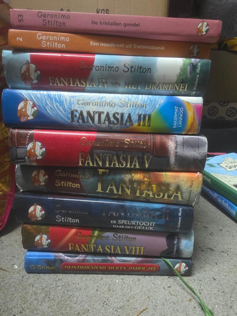 Geronimo Stilton Boeken Collectie - Fantasia & Meer, Boeken, Ophalen of Verzenden, Gelezen, Geronimo Stilton, Fictie algemeen