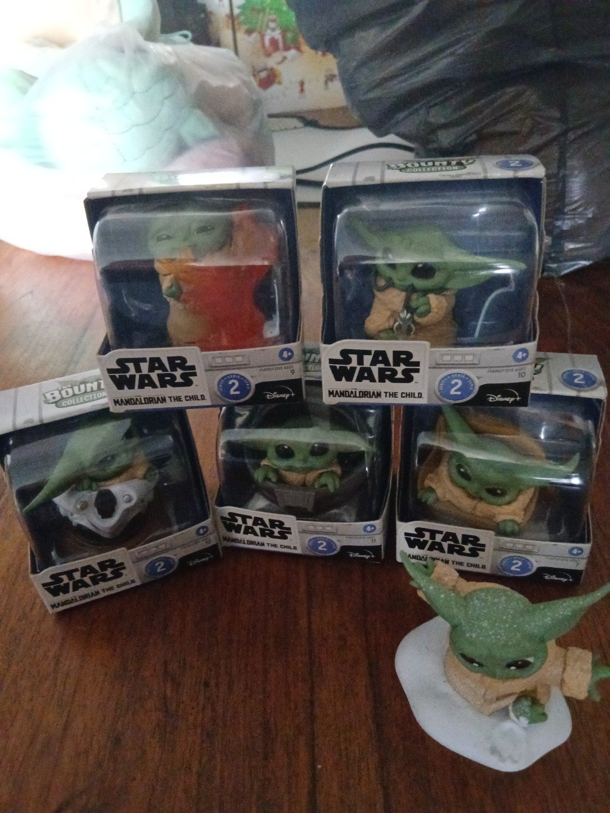 serie 2 baby yoda, Ophalen of Verzenden, Zo goed als nieuw, Actiefiguurtje