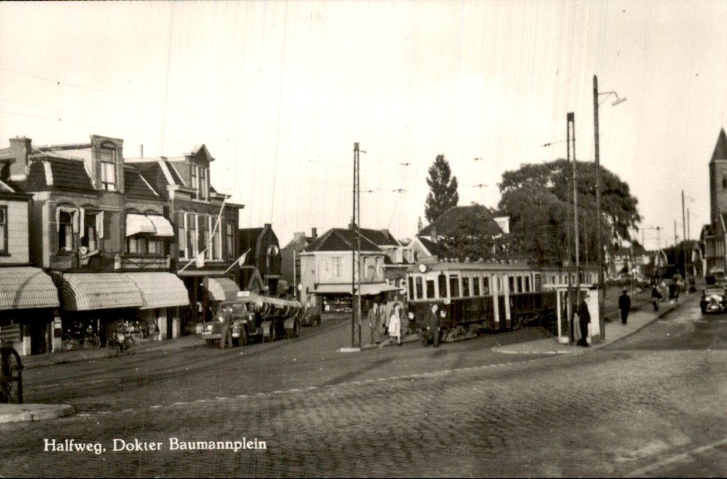 Halfweg - Dokter Baumannplein - Tram, Ophalen of Verzenden, 1920 tot 1940, Gelopen, Noord-Holland