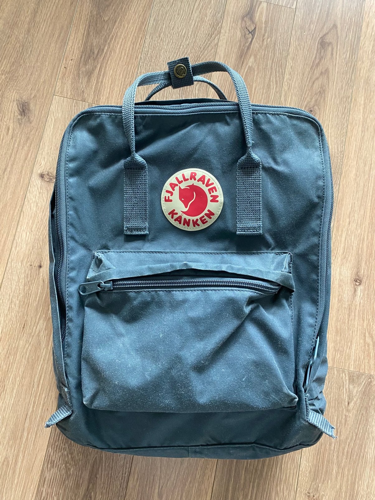 Grijze Fjällräven kånken rugzak 38 cm, Ophalen of Verzenden, Gebruikt, Overige merken, 30 tot 45 cm