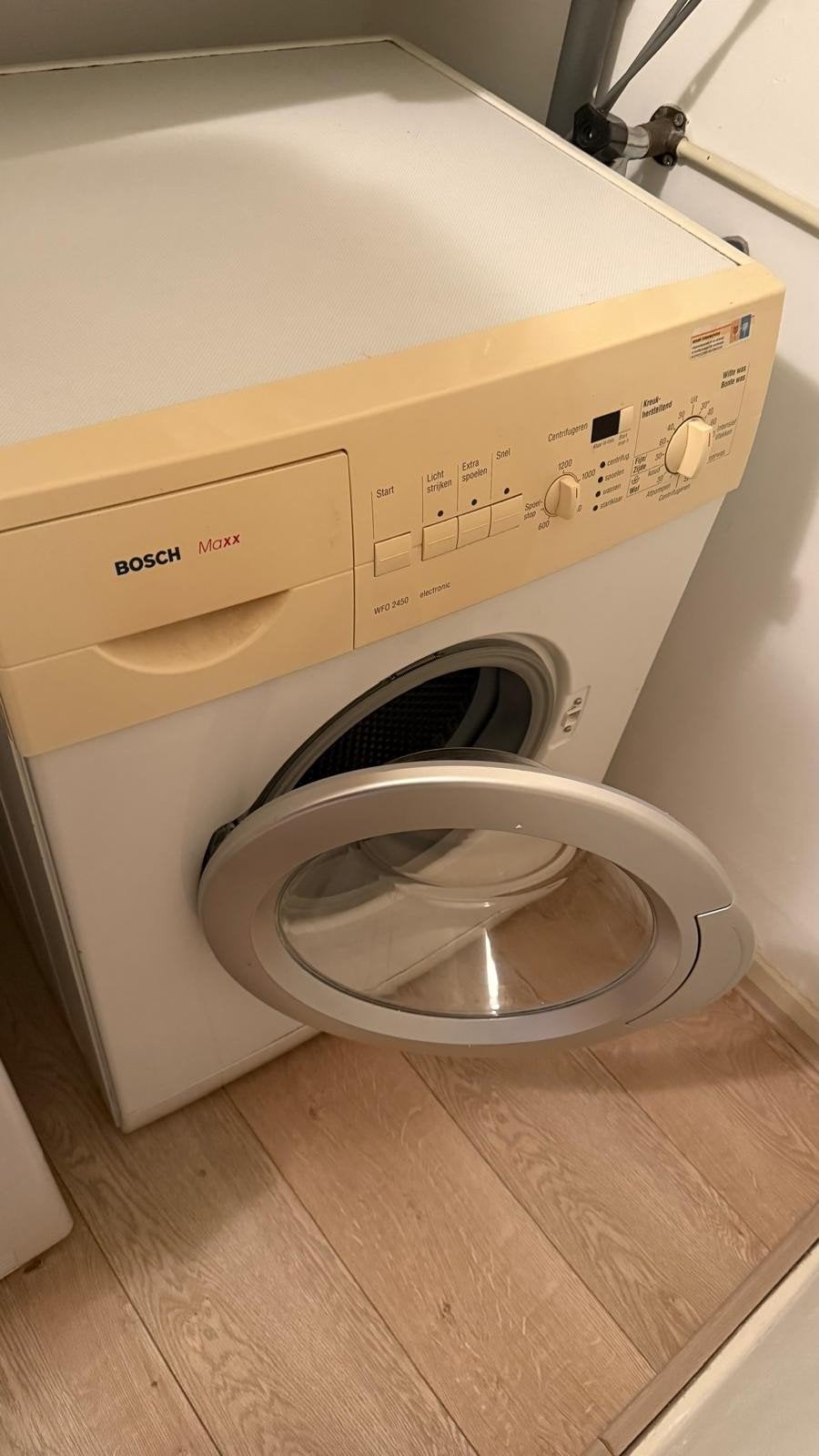Bosch Maxx Wasmachine - 12 jaar oud, werkt nog goed, Witgoed en Apparatuur, Ophalen, Gebruikt, 85 tot 90 cm, 1200 tot 1600 toeren