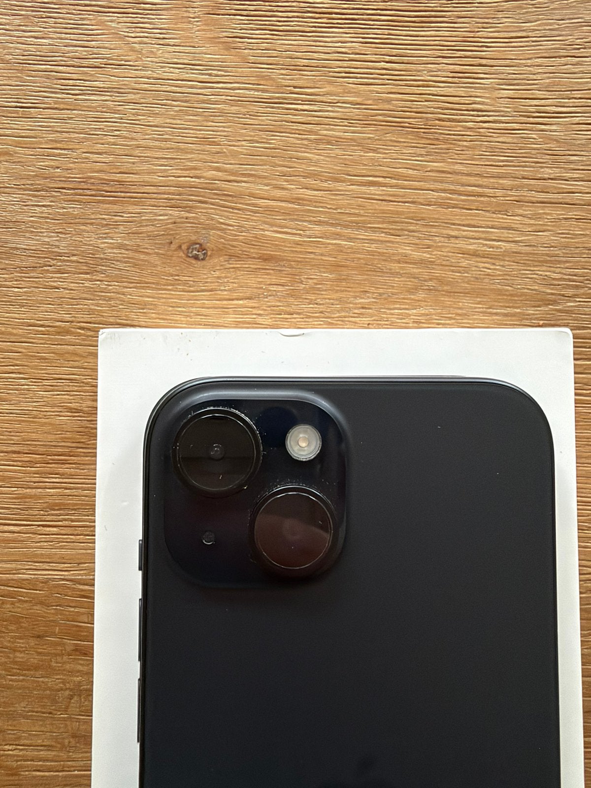 Foto 6 van Apple iPhone 15 128GB – Zwart – Zo goed als nieuw
