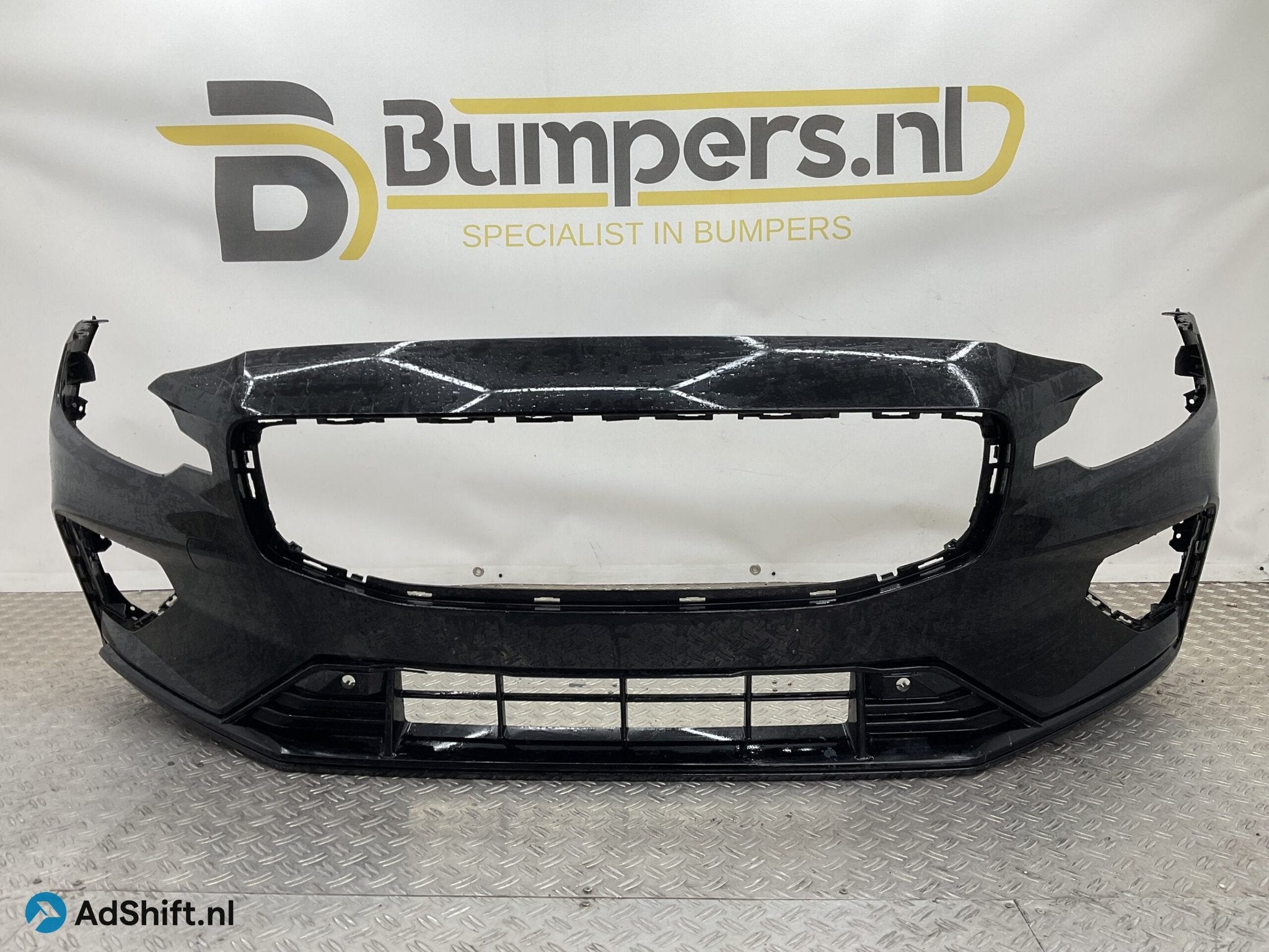 Bumper Volvo V60 S60 Rdesign R-Design 18- 31690530 Voorbumpe, Auto-onderdelen, Carrosserie en Plaatwerk, Bumper