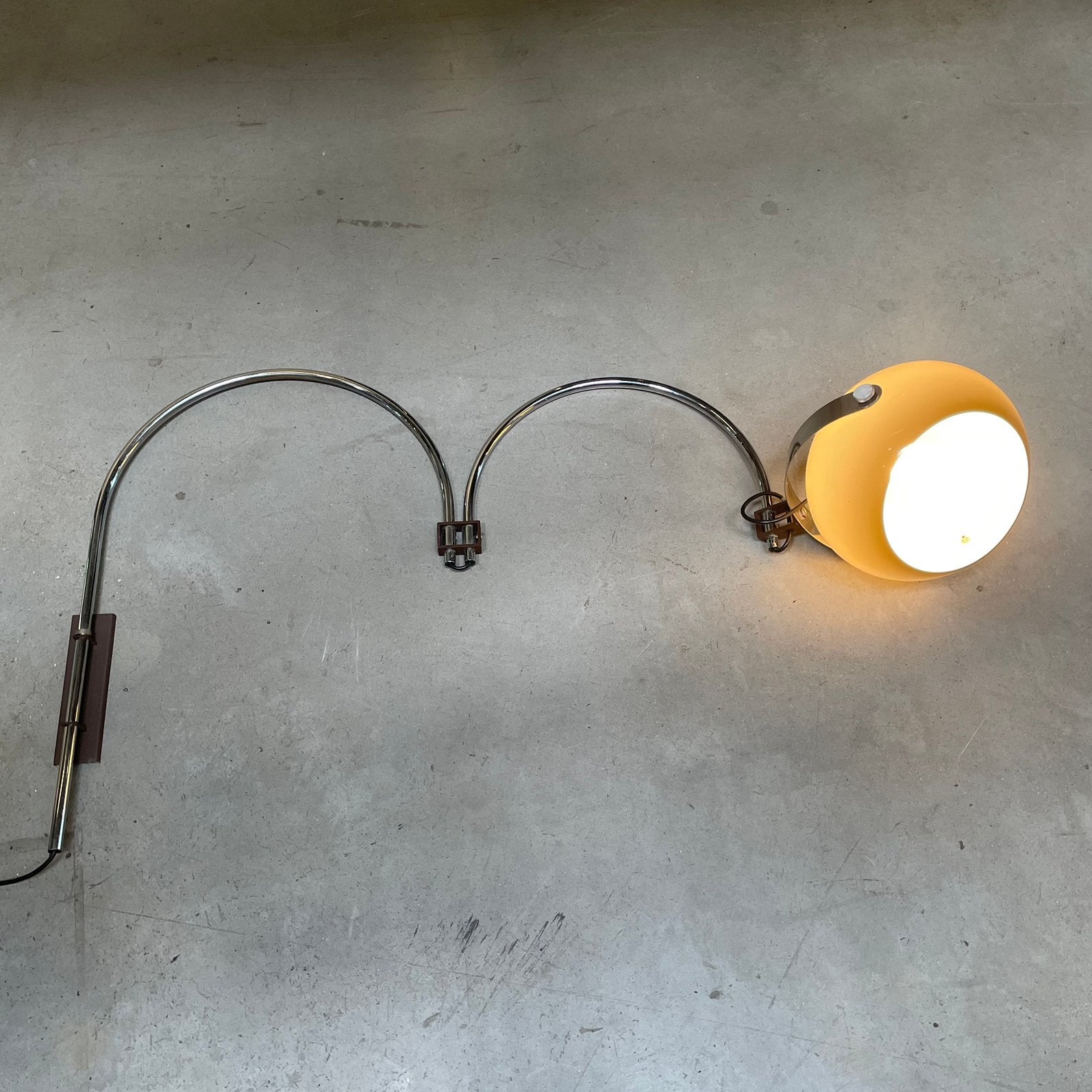 Vintage wandlamp jaren 60 70 double arch Dijkstra, Huis en Inrichting, Lampen | Wandlampen, ., Ophalen of Verzenden, Zo goed als nieuw