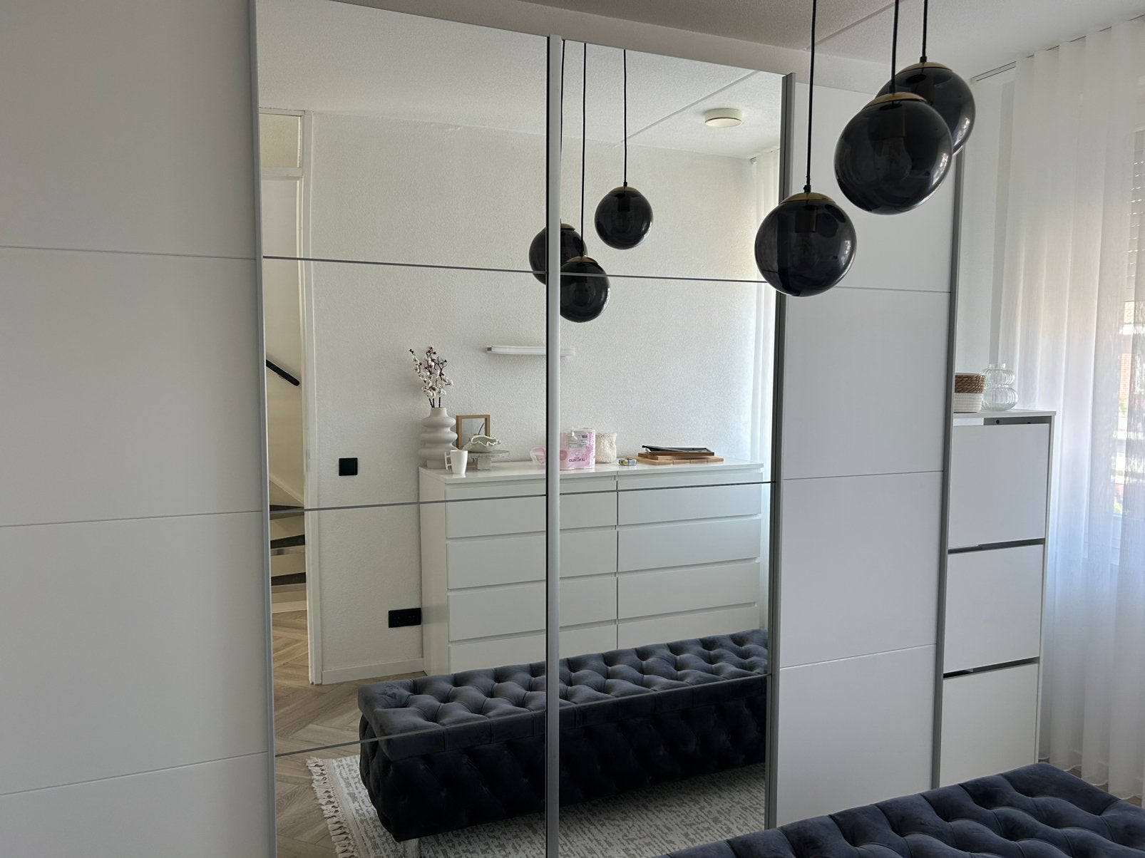 Kledingkast zo goed als nieuw met spiegel, Huis en Inrichting, Kasten | Kledingkasten, Ophalen, Zo goed als nieuw, 200 cm of meer