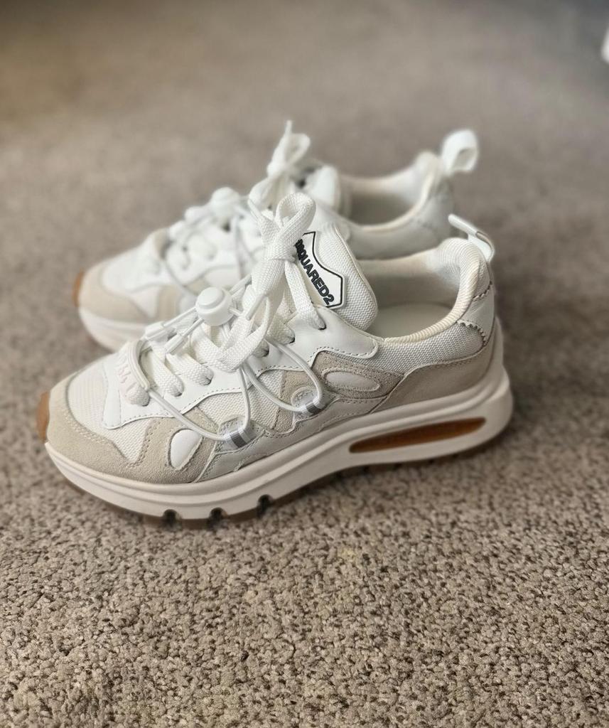 Nieuwe DSQUARED2 Run DS2 low-top sneakers maat 36, Kleding | Dames, Schoenen, Ophalen of Verzenden, Zo goed als nieuw, Sneakers of Gympen
