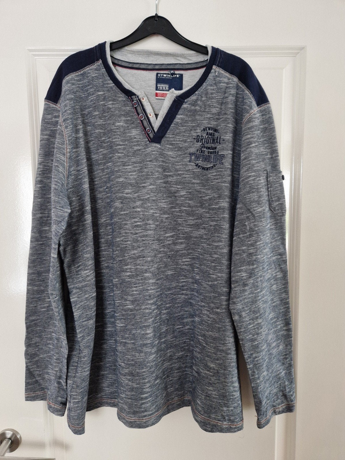 Shirt met lange mouwen maat XXXL (3XL) Twinlife
Donkerblauw, Blauw, Overige maten, Ophalen of Verzenden, Zo goed als nieuw