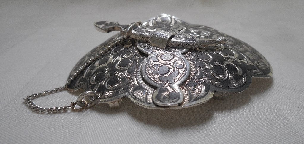 Bijzondere zilveren Russische Niello dolk riemgesp nr.453, Sieraden, Tassen en Uiterlijk, Antieke sieraden, Verzenden, Zilver