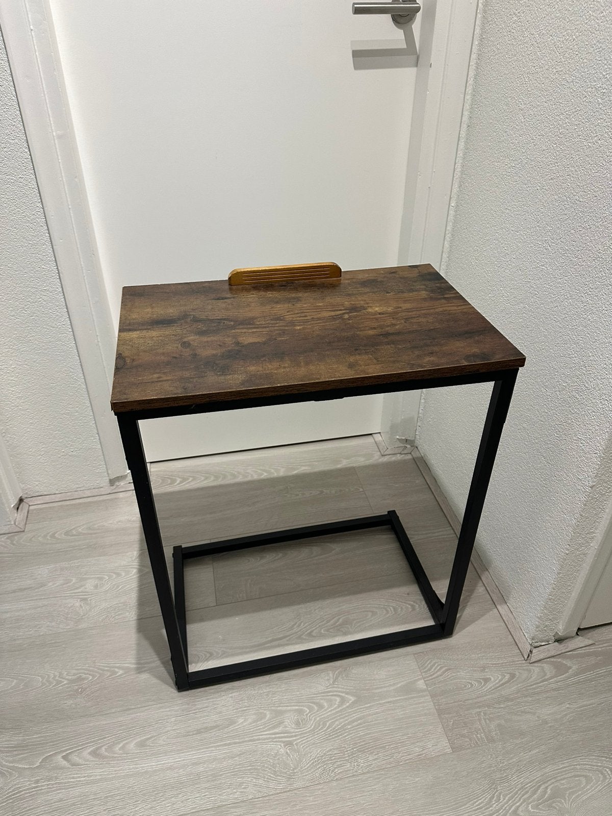 Industrieel design verstelbaar lees / bijzettafelp, Huis en Inrichting, Gebruikt, 50 tot 100 cm, Ophalen of Verzenden, Metaal