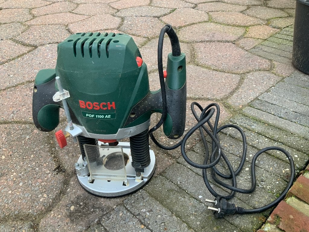 Bosch bovenfrees POF1100AE, Ophalen, Zo goed als nieuw, Bovenfrees, Bosch