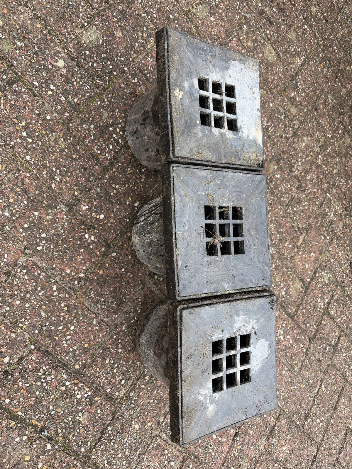 3 gebruikte schrobputjes 20x20 cm straatputjes, Doe-het-zelf en Verbouw, Ophalen, Gebruikt, 80 mm of meer, Afvoer