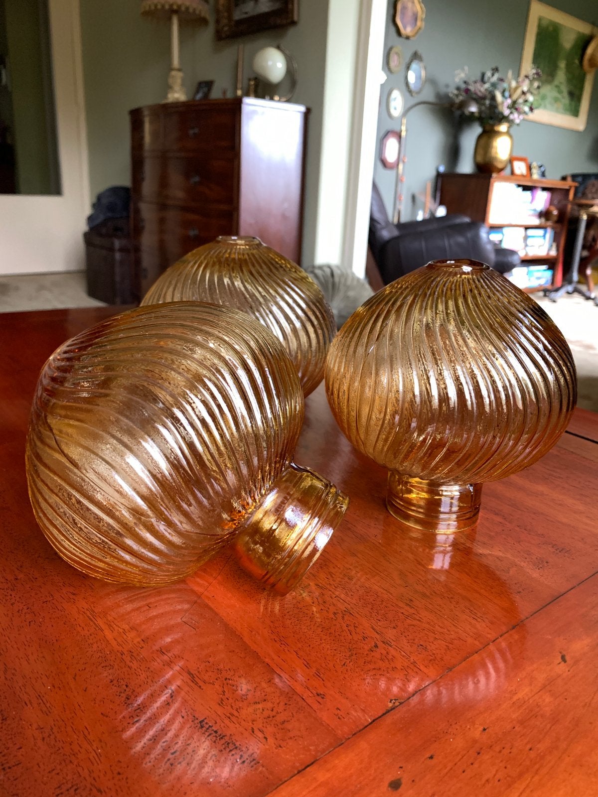 Amberkleurige glazen lampenkapjes, Huis en Inrichting, Lampen | Lampenkappen, Ophalen of Verzenden, Gebruikt, Rond