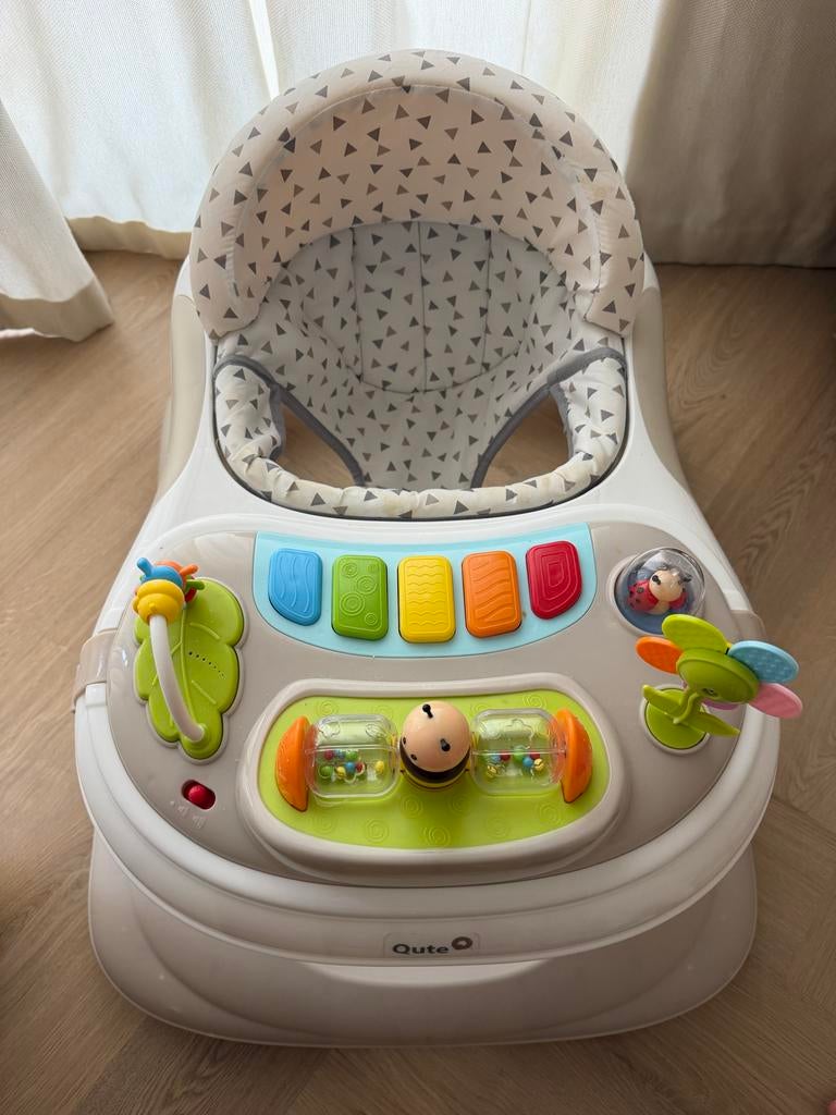 Qute Q-Cooper Loopstoel beige, Kinderen en Baby's, Wipstoeltjes, Ophalen, Zo goed als nieuw