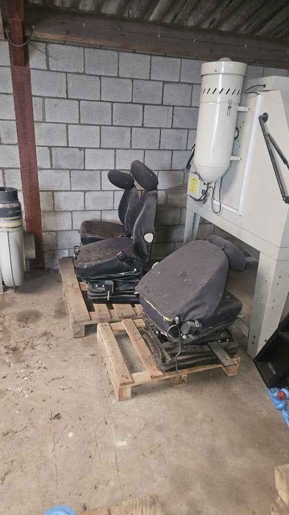 Manitou Magni verreiker stoelen (original), Ophalen, Verreiker