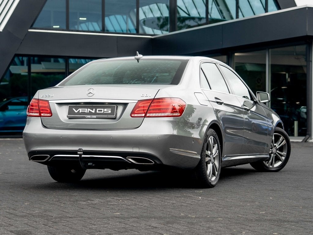 Mercedes-Benz E-Klasse 220 CDI Ambition Avantgarde | Trekhaa, Euro 5, Achterwielaandrijving, Gebruikt, 4 cilinders