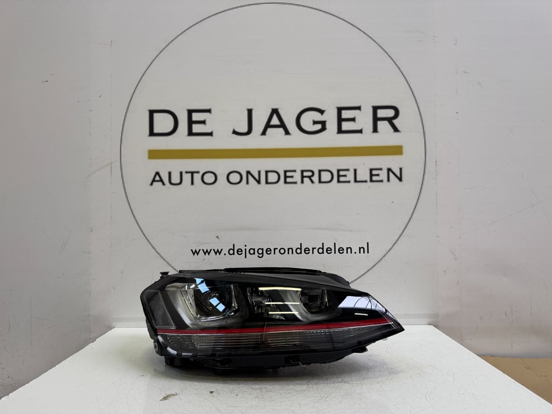 VW GOLF 7 VII GTI 5G XENON LED KOPLAMP RECHTS 5G1941752A, Auto-onderdelen, Gebruikt, Volkswagen, Volkswagen AG, Berliner Ring 2
38440  Wolfsburg, DE