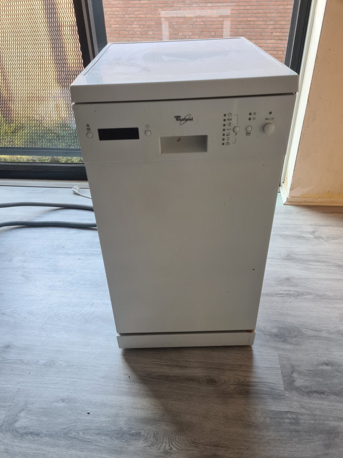Whirlpool Vaatwasser ADP 750 WH - Wit, Vrijstaand, Witgoed en Apparatuur, Ophalen, Gebruikt, 85 tot 90 cm, 45 tot 60 cm