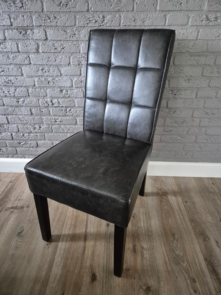 Donkergrijze eetkamerstoel kunstleer 4 stuks, Huis en Inrichting, Stoelen, Ophalen, Kunststof, Zo goed als nieuw, Vier