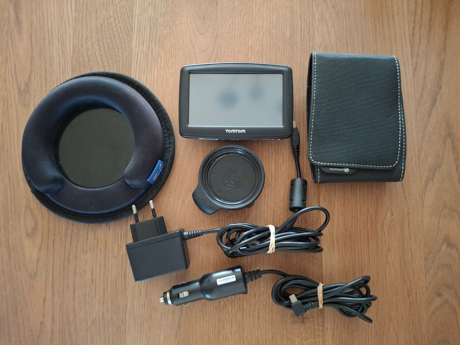 TomTom XL Navigatiesysteem Compleet met Accessoires, Auto diversen, Ophalen of Verzenden, Gebruikt