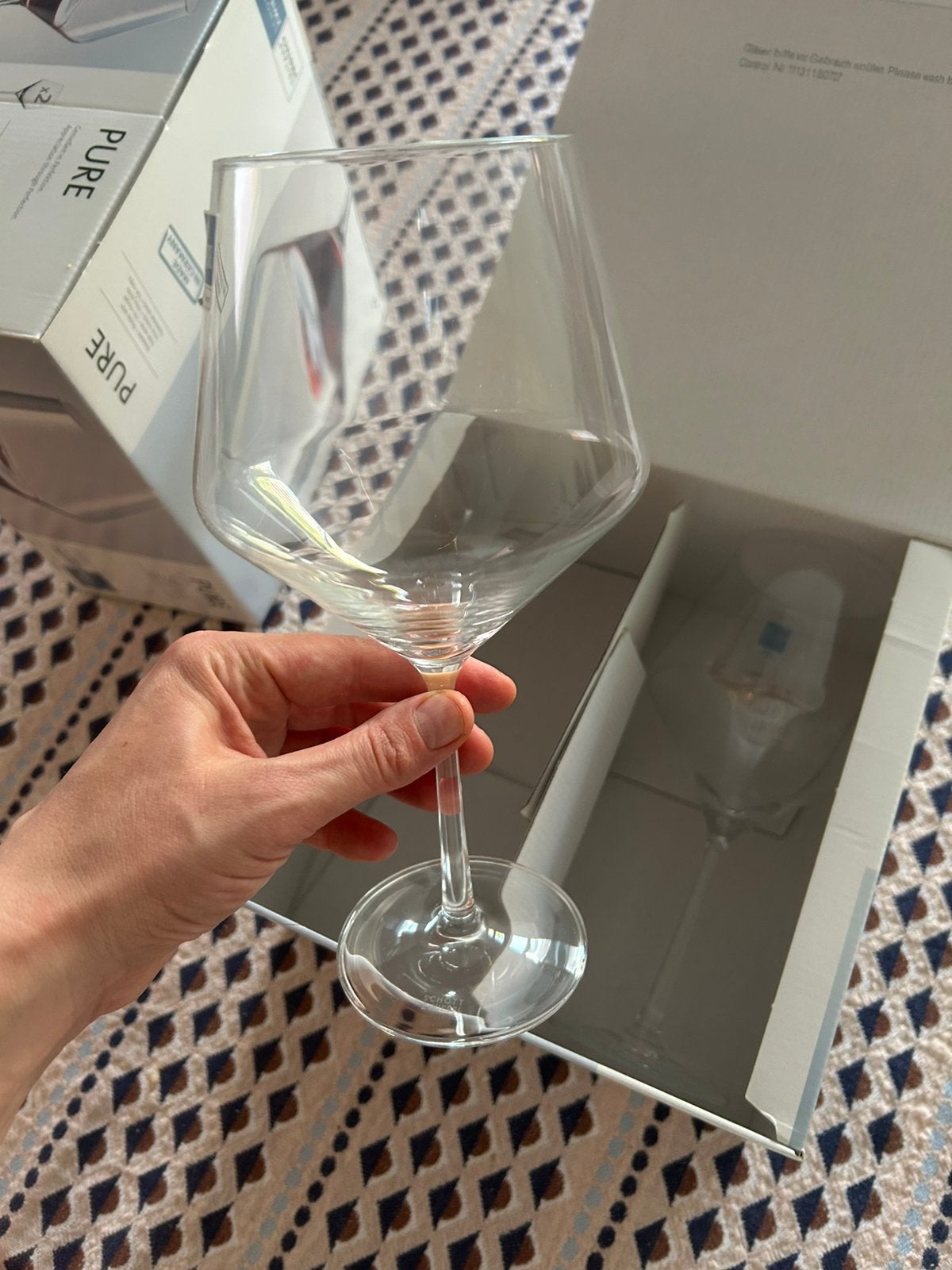 4 nieuwe Schott Zwiesel wijnglazen, Ophalen, Zo goed als nieuw