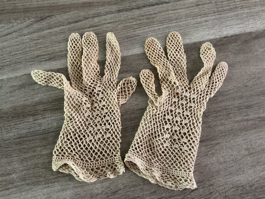 Vintage gehaakte handschoenen, Kleding | Dames, Mutsen, Sjaals en Handschoenen, Ophalen of Verzenden, Gedragen, Maat 36 (S), Handschoenen