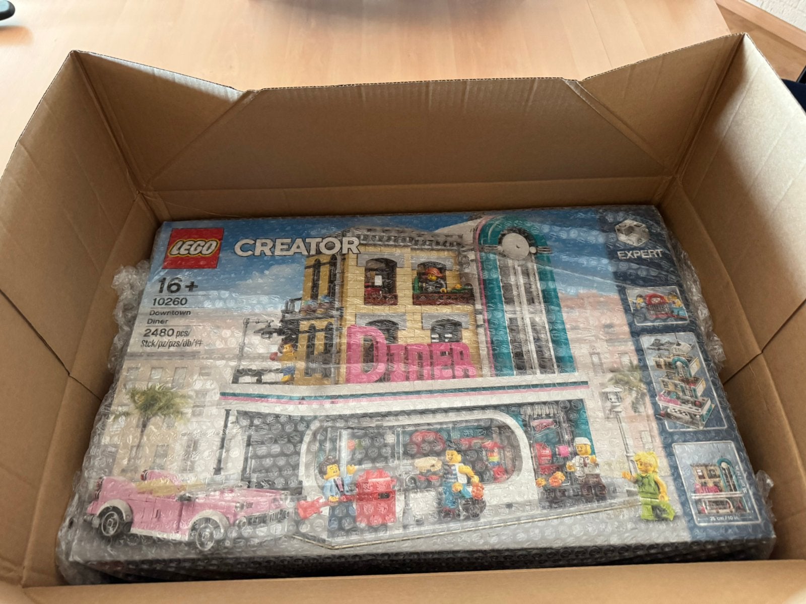 Lego 10260 Downtown Dinner Nieuw en Geseald, Lego, Nieuw, Ophalen of Verzenden, Complete set