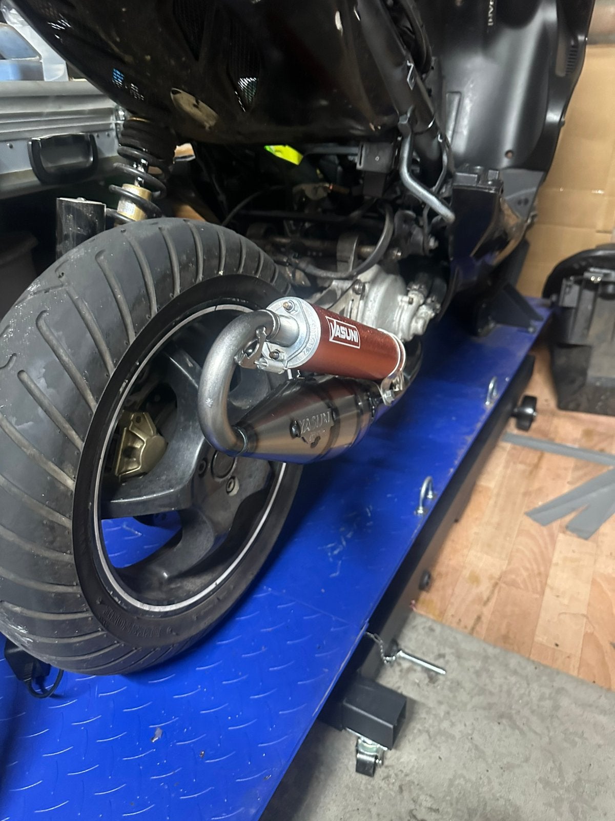 Yamaha aerox 70 cc, Ophalen, Zo goed als nieuw, Tweetakt, Aerox