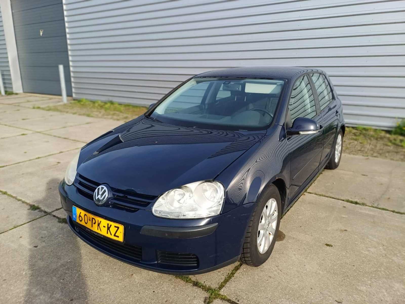 Volkswagen Golf 1.6 FSI Comfortline, 60-PK-KZ, Voorwielaandrijving, Gebruikt, 4 cilinders, Blauw