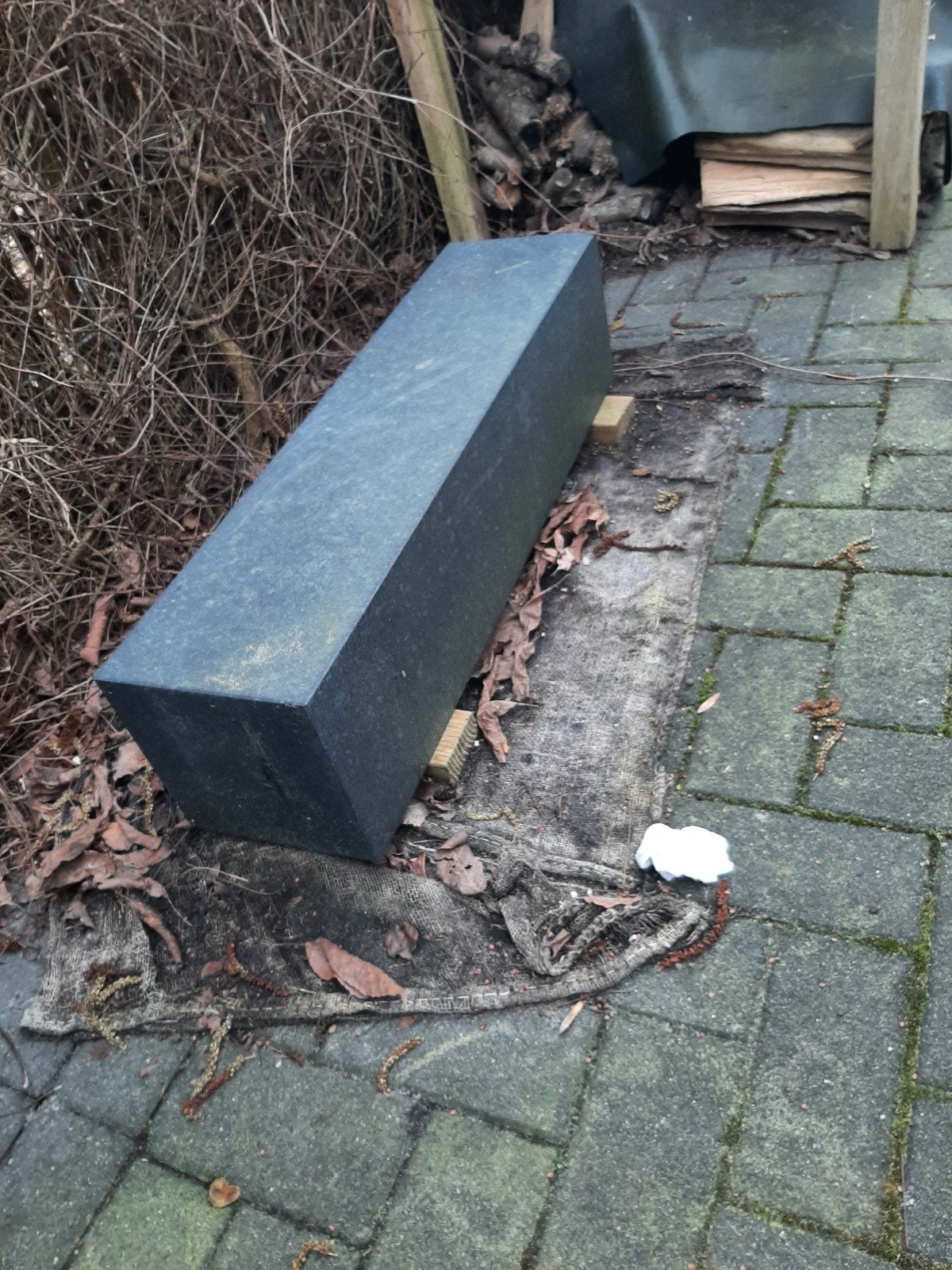 Sokkel Belgisch hardsteen - 80x20x20 cm, Tuin en Terras, Tuinbeelden, Ophalen, Gebruikt