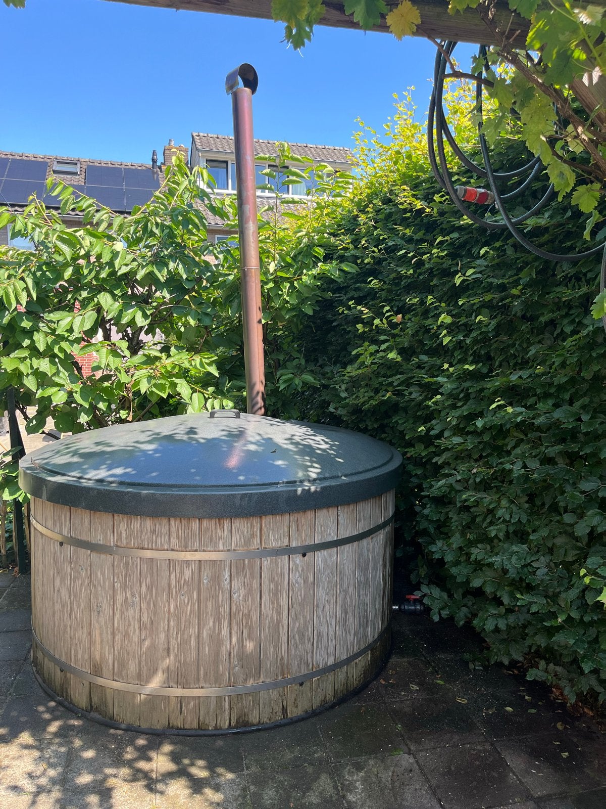 Houtgestookte Hottub met kunstof kuip en externe kachel, Tuin en Terras, Ophalen, Gebruikt, Rond, Minder dan 200 cm