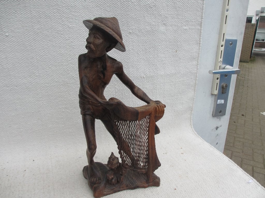 Balinees houten beeld visser 34 cm, Ophalen of Verzenden, Handgemaakt, 20 - 50 cm, Beeld