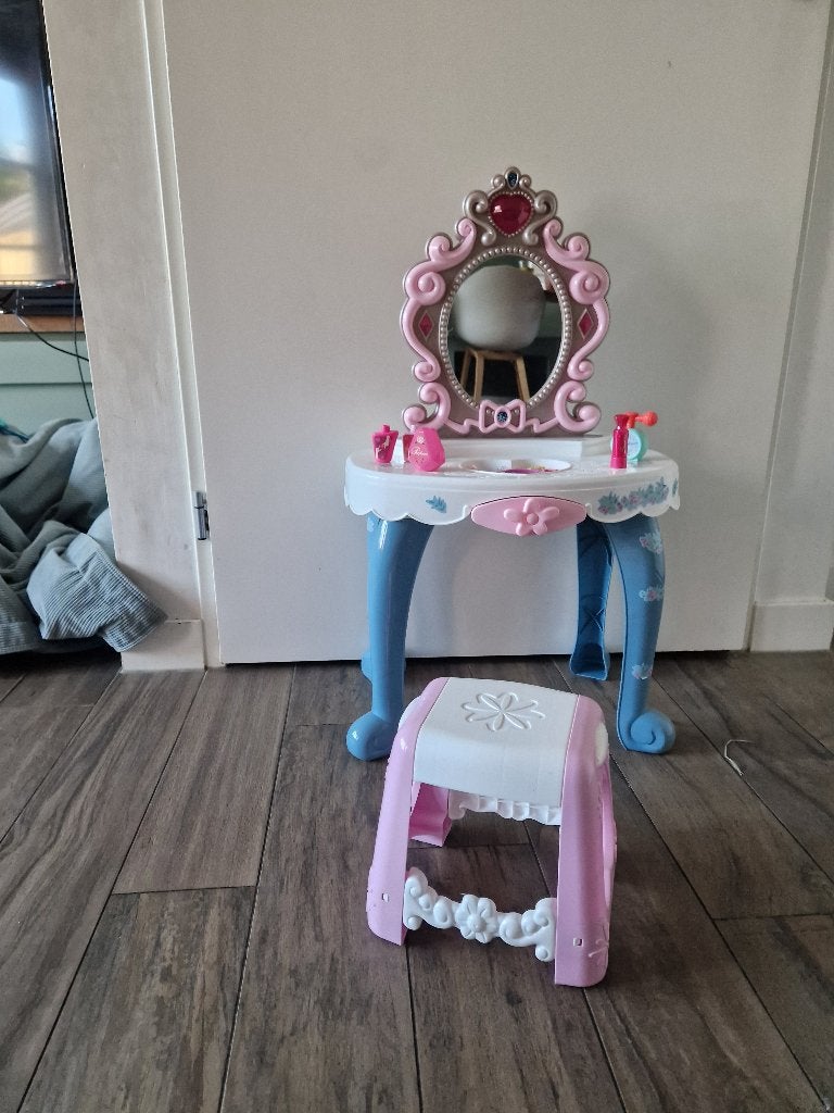 Make up tafel kinderen [plastic], Ophalen of Verzenden, Zo goed als nieuw