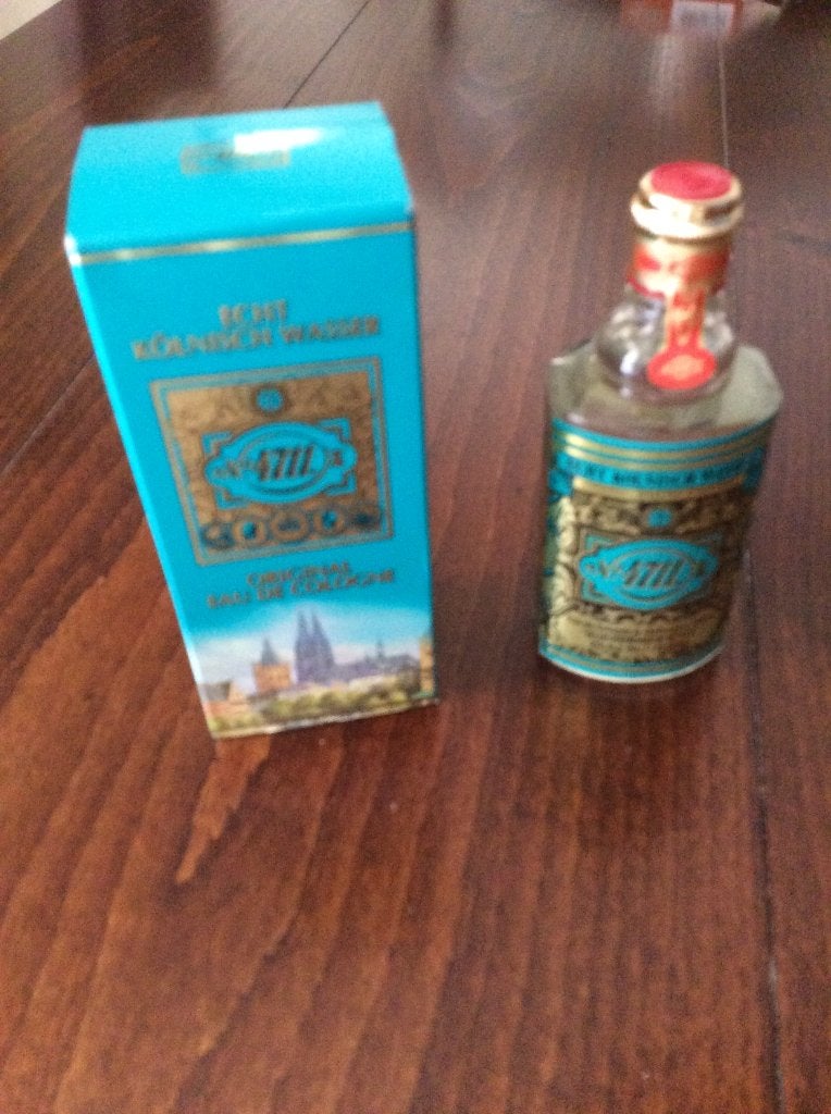 Twee flesjes Eau de Cologne een met en een zonder doos, Ophalen of Verzenden, Nieuw