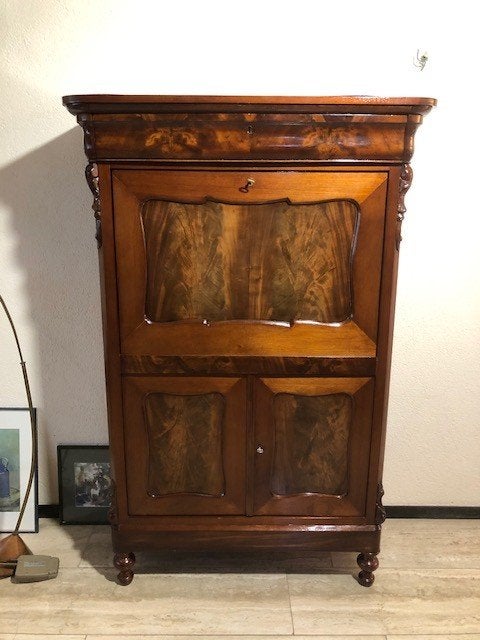 Antiek klepsecretaire, Ophalen