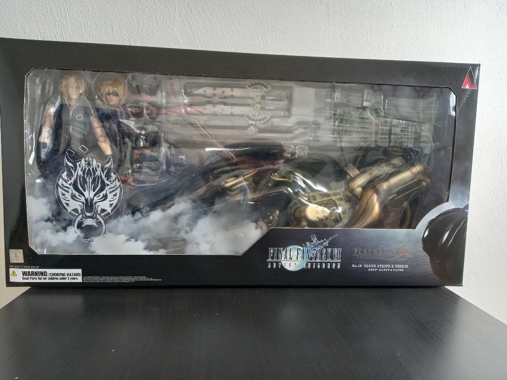 Final Fantasy VII AC Play Arts Kai- Cloud Strife & Fenrir, Ophalen of Verzenden, Nieuw